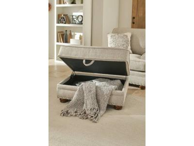 Jackson Furniture Farmington Fabric Storage Ottoman - 4283-77 1561-46