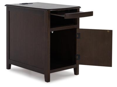 Chair Side End Table/Devonsted T310-217