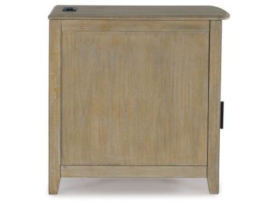 Chair Side End Table/Devonsted T310-317