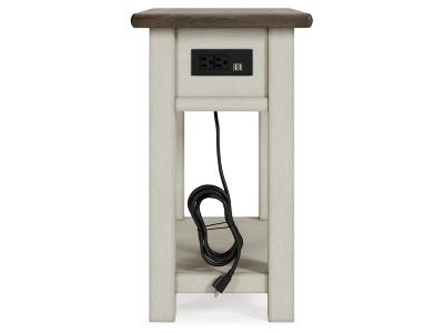 Chair Side End Table/Bolanburg T637-107