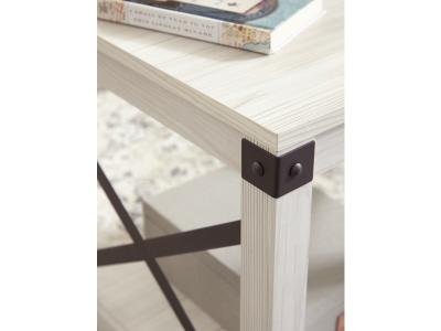 Square End Table/Bayflynn T172-2