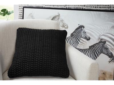 Renemore/Black Pillow - A1000475