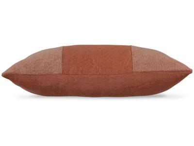 Dovinton/Spice Pillow - A1000899