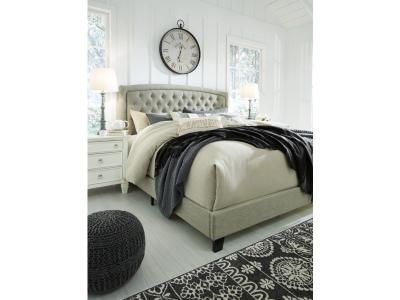 Queen Upholstered Bed/Jerary B090-781