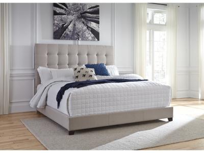 Queen Upholstered Bed/Dolante B130-581