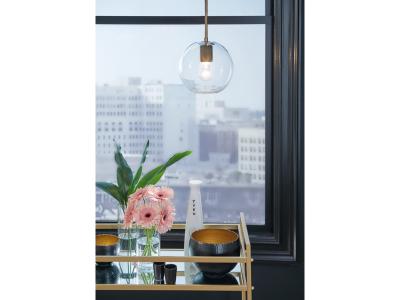 Glass Pendant Light (1/CN) L000978