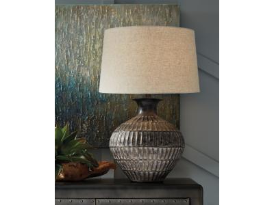 Metal Table Lamp (1/CN)/Magan L207354