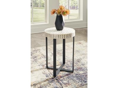 Accent Table/Crewridge A4000530