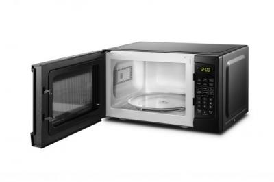 20" Danby 1.1 Cu. Ft. 1000 Watts Microwave In Black - DBMW1120BBB